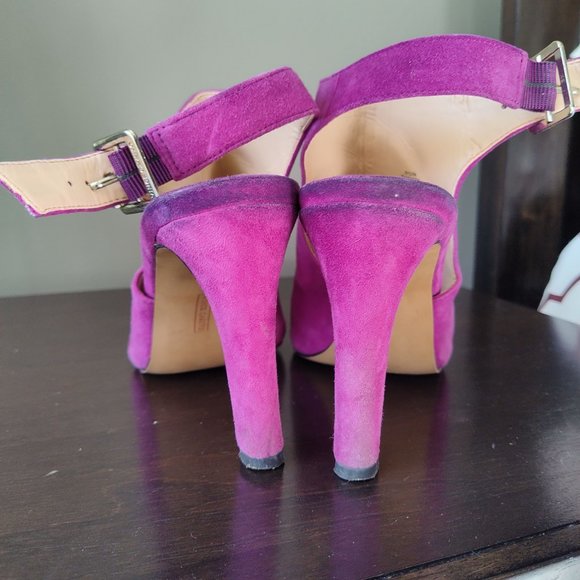 SOLD!! Vince Camuto Olivia Open Toe heels, Pink/Fuchsia Suede, Womens Size 7.5 - Picture 3 of 5